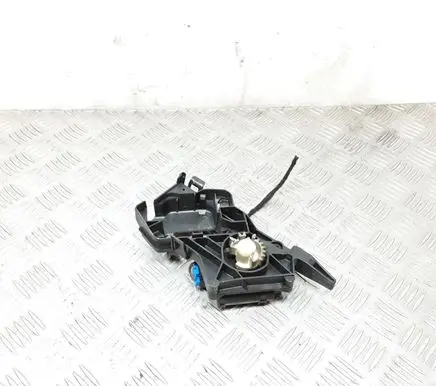 Volkswagen Jetta V Air flap motor/actuator 1K2819259 PQ35987669R