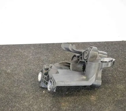 Mercedes-Benz E W212 Other engine bay part A2124300410
