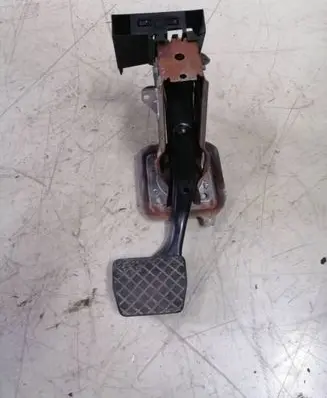 Volkswagen Sharan Brake pedal 7N1723057