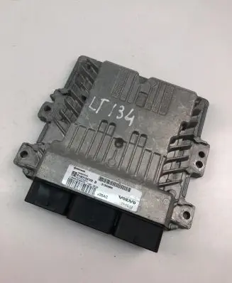 Volvo V70 Engine control unit/module ECU 31355669 S180134102B