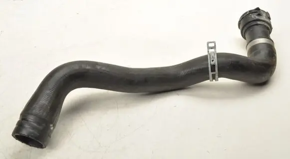 Volvo XC40 Engine coolant pipe/hose 32252715
