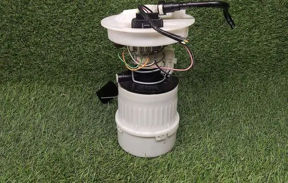 Ford Focus In-tank fuel pump 3M519H307 P2384404AV