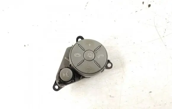 Mercedes-Benz E C207 W207 Steering wheel buttons/switches 2048210051 2048701379