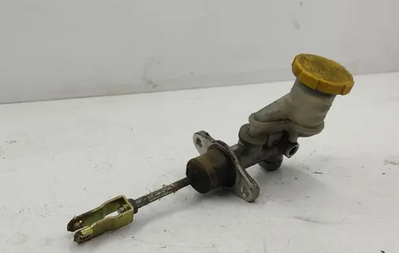 Subaru Legacy Clutch master cylinder