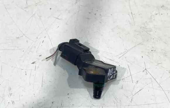 Audi A6 S6 C6 4F Air pressure sensor 038906051D 0261230073 27081CX1