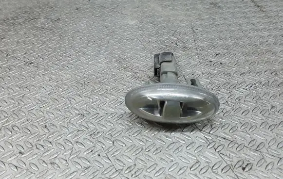 Peugeot 307 Front fender indicator light