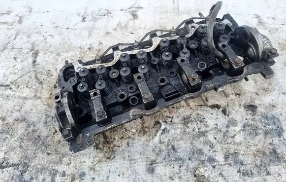Mazda 6 Engine head 