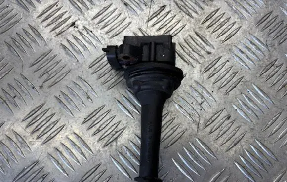 Volvo V70 High voltage ignition coil 9125601
