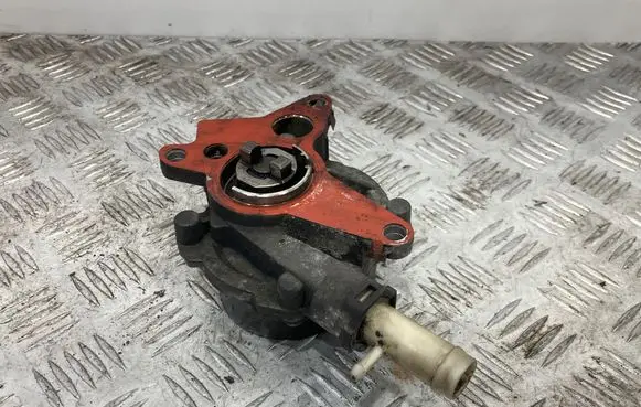 Opel Movano B Vacuum pump 8200902378