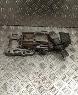 Volkswagen PASSAT B5.5 Ignition lock 3B0419902F
