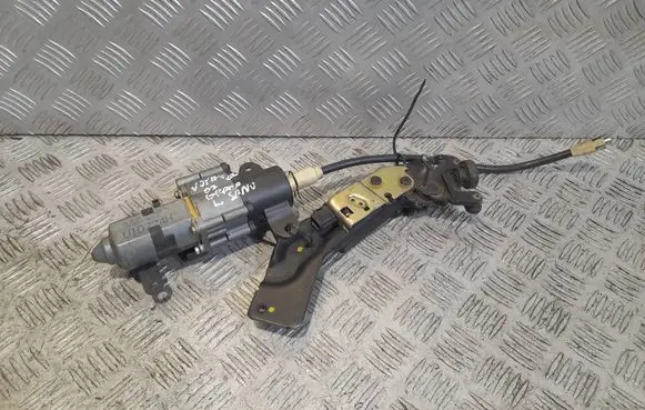 Chrysler Voyager Sliding door motor 7746804602