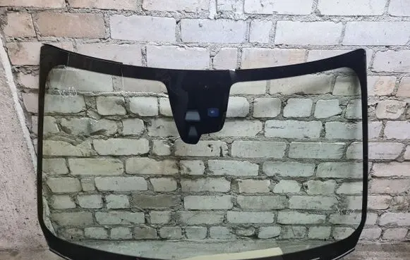 Volvo XC60 Front windscreen/windshield window 