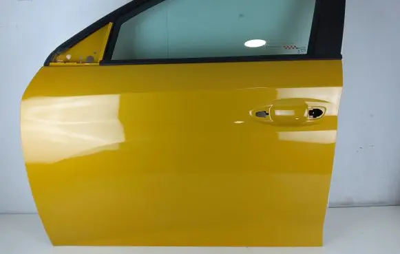 Peugeot 208 Front door
