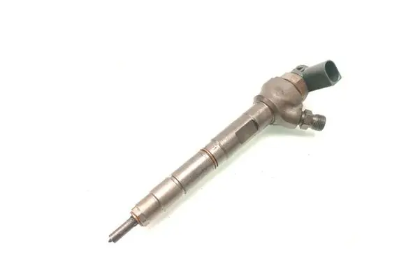 Skoda Octavia Mk3 (5E) Fuel injector 04L130277G 0445110477