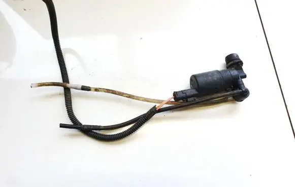 Toyota Aygo AB10 Windscreen/windshield washer pump 8200031805 7700430078