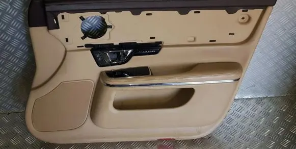 Jaguar XJ X351 Front door card panel trim AW93-F23712-C