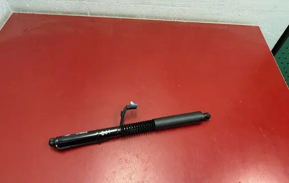 BMW X3 G01 Tailgate/trunk strut/damper 7397322