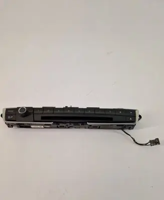BMW 1 F20 F21 Head unit multimedia control e1065974