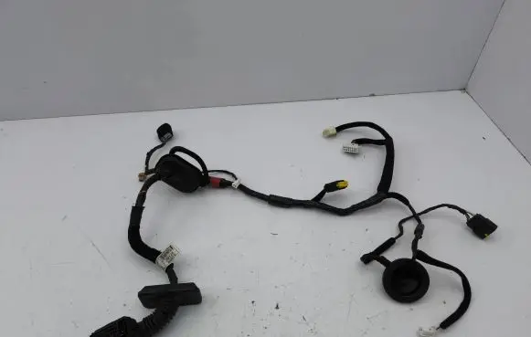 Hyundai i40 Front door wiring loom