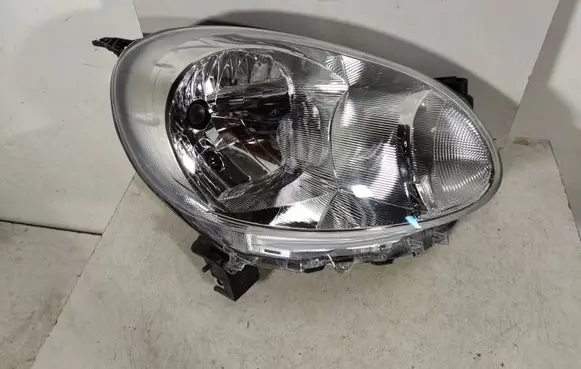 Nissan Micra Headlight/headlamp