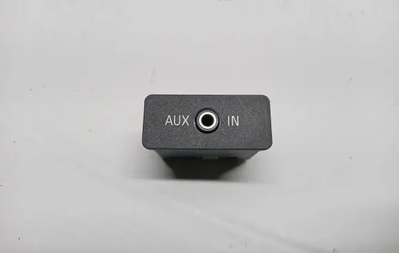BMW X1 E84 AUX in-socket connector 6986791