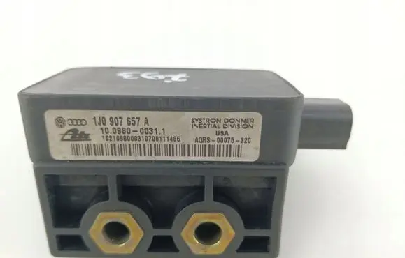 Audi TT Mk1 Sensor 1J0907657A