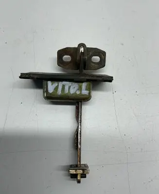 Mercedes-Benz Vito Viano W638 Front door check strap stopper 97W28