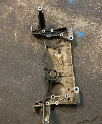 Volkswagen Golf Plus Front subframe