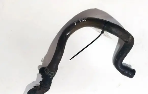 Mercedes-Benz C W203 Engine coolant pipe/hose