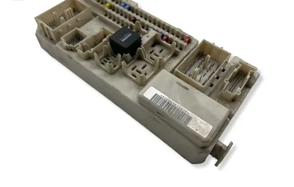 Ford Focus C-MAX Fuse module 4M5T14A073DD 519100309 00041985