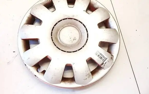 Audi A3 S3 8L R15 wheel hub/cap/trim 