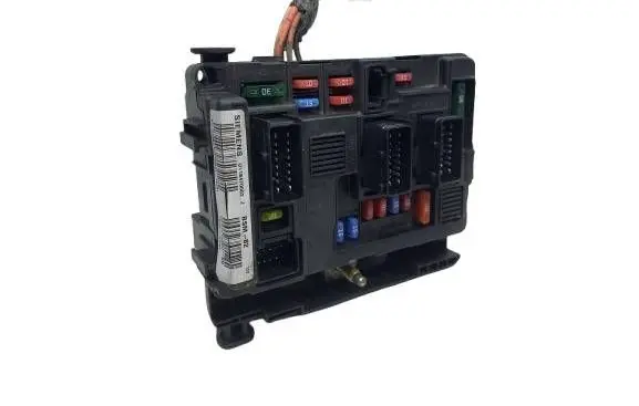 Citroen Berlingo Fuse module 9650618580