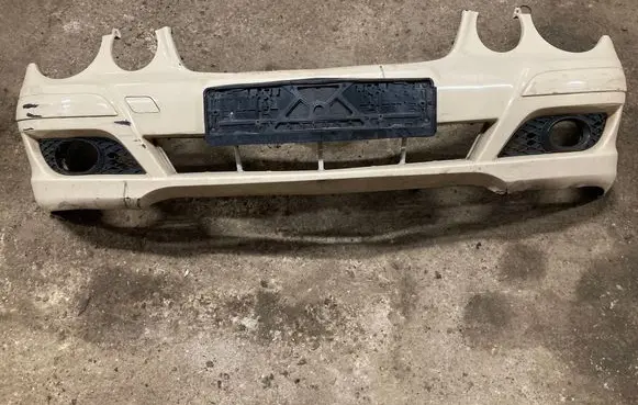Mercedes-Benz E W211 Front bumper 2118800840 A2118800840