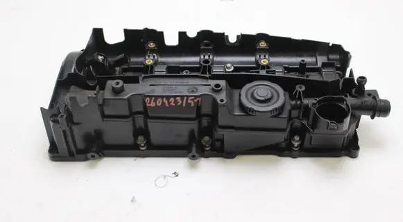 BMW 5 G30 G31 G38 Rocker cam cover EP7818524 77828482 7818524