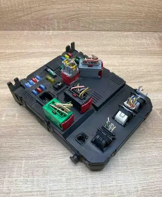 Peugeot 407 Comfort/convenience module 9655708380 S120104700L