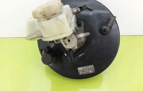 Volvo V50 Brake booster 6N512B195AA
