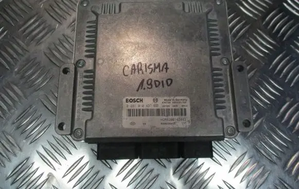 Mitsubishi Carisma Engine control unit/module 0281010437
