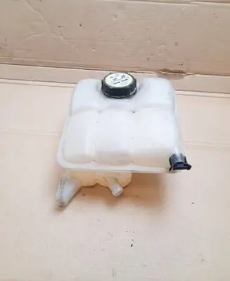 Coolant expansion tank/reservoir