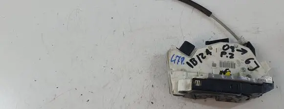 Seat Ibiza IV (6J,6P) Rear door lock 6J0839016E