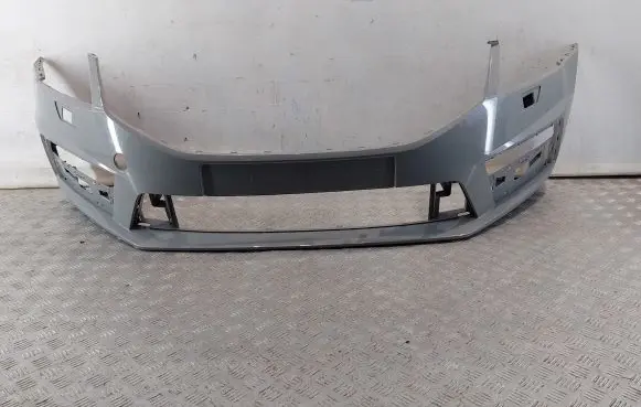 Skoda Octavia Mk3 (5E) Front bumper 5E0807221AA