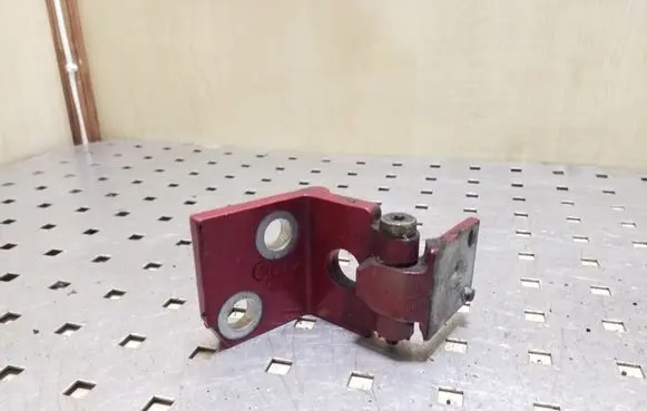 Citroen Xsara Picasso Rear door lower hinge