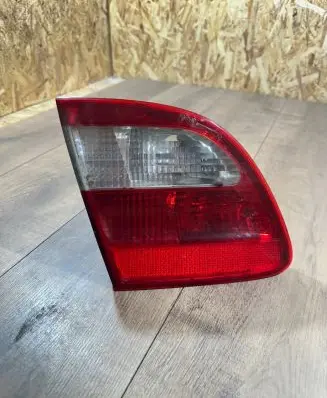 Mercedes-Benz E W211 Tailgate rear/tail lights A2118201364 379503 RWLS211