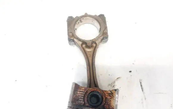 Lexus IS 200-300 Piston with connecting rod