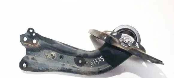 Toyota C-HR I Rear upper control arm/wishbone 280418