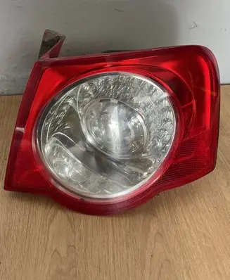 Volkswagen PASSAT B6 Rear/tail lights 275702