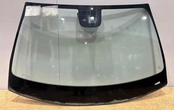 Mercedes-Benz GLC C253 Front windscreen/windshield window 43R001586