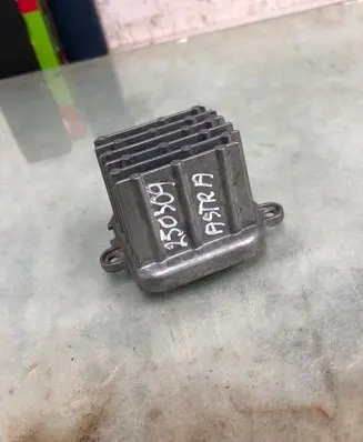 Opel Astra L Headlight ballast module Xenon 12690020110