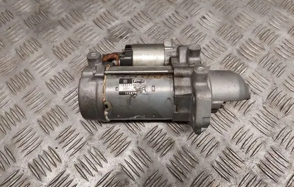 Chevrolet Camaro Starter motor 12667974