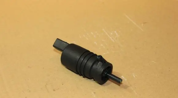 BMW X5 E53 Windscreen/windshield washer pump 8362154