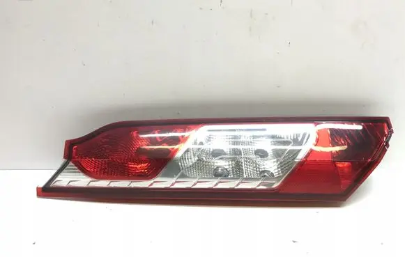 Volkswagen Polo IV 9N3 Rear/tail lights 13405